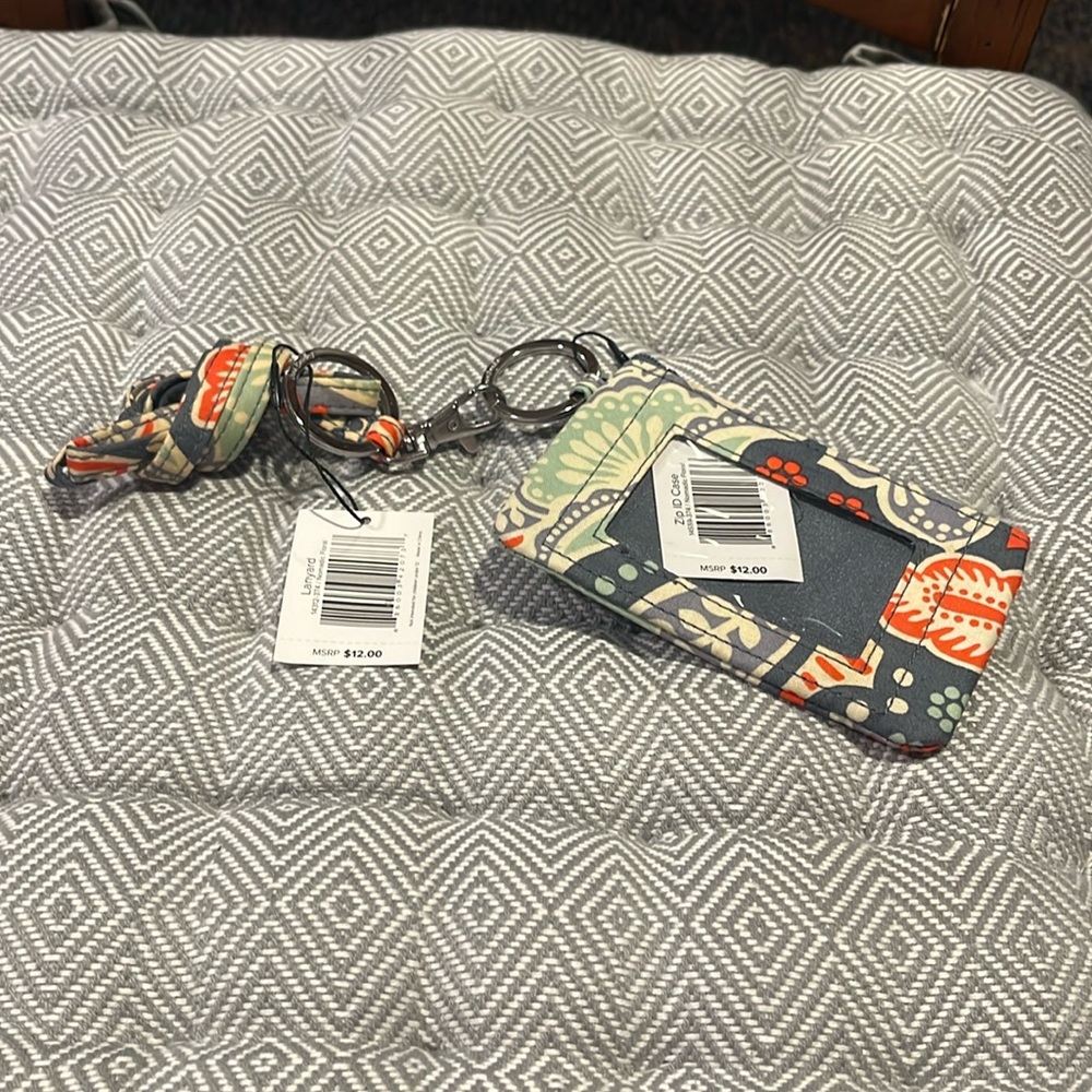 NWT Vera Bradley ID holder with lanyard